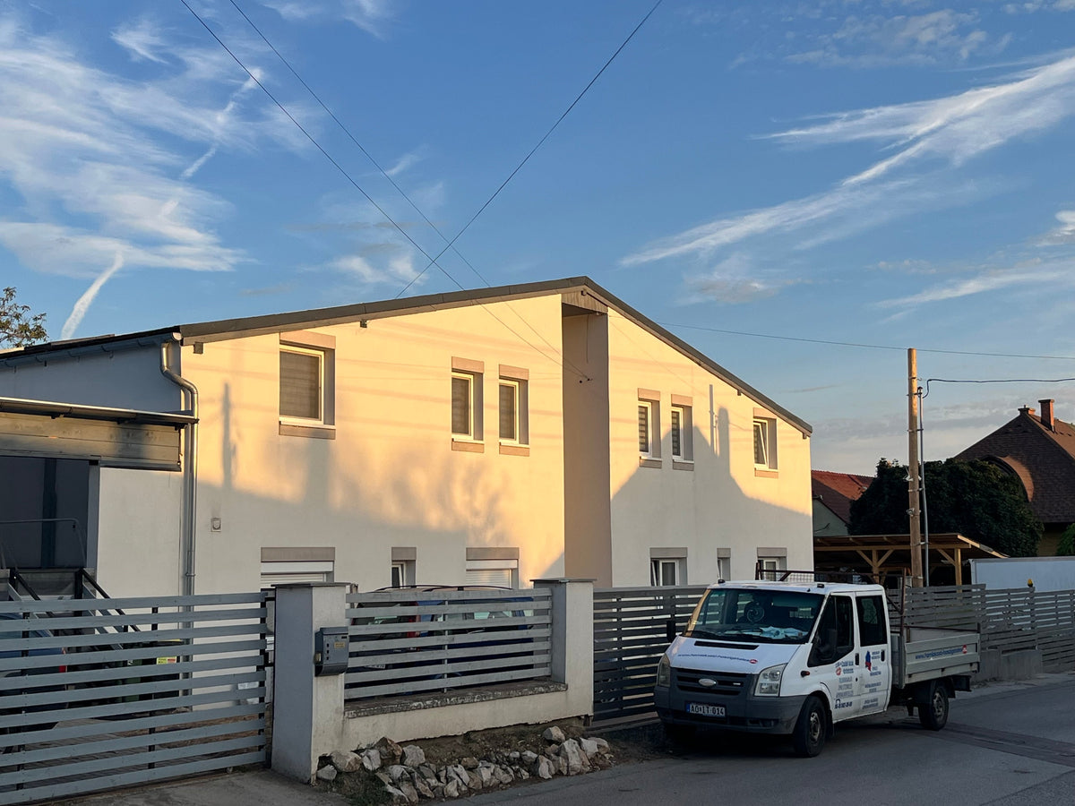 Villa Negra Bau kft