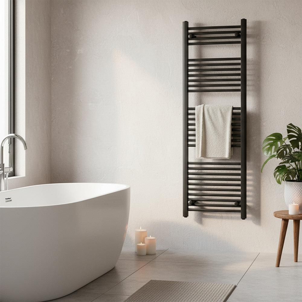Egyenes törölközőszárító radiátor 1600x600 mm fekete Másodlagos kép