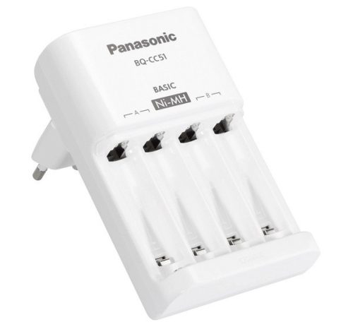 PANASONIC ENELOOP akkutöltő (240V, időzítő, LED jelzés, 4xAA/AAA elem kompatibilis) FEHÉR